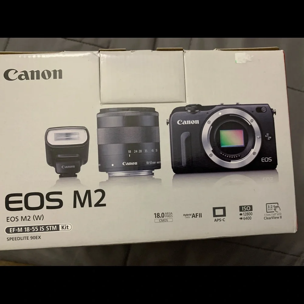 Canon Eos M2